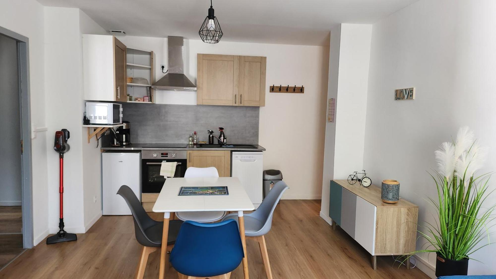 סאלן-לה-באן Appartement Tout Confort Vue Sur Les Forts מראה חיצוני תמונה